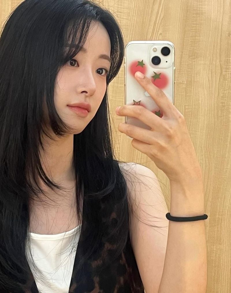 “고요한 시선, 깊게 머무르다”…전혜연, 여름 오후→무심한 셀카의 온기 / 배우 전혜연 인스타그램