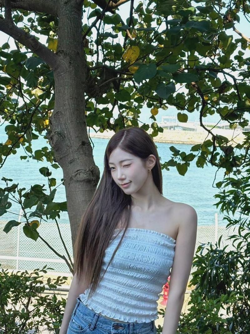 “바람에 스치는 여름의 기억”…카즈하, 푸른 자연 속→청량 미소 / 걸그룹 르세라핌 카즈하 인스타그램