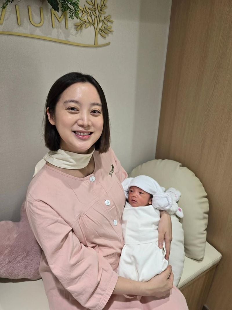 “아기 품에 안고 노래하듯”…우혜림, 따뜻한 미소→모성애 깊어진 순간 / 걸그룹 원더걸스 우혜림 인스타그램