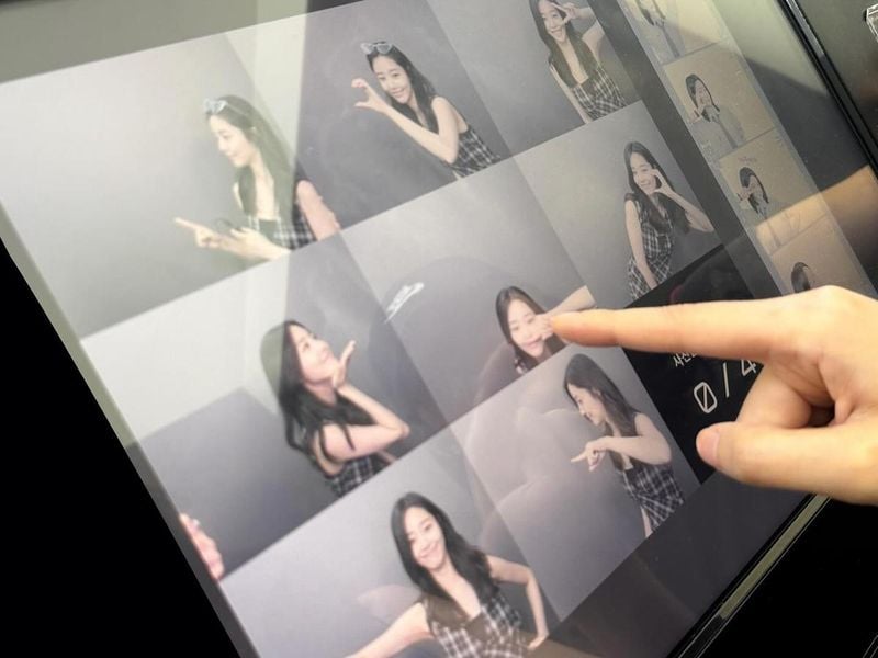 “여름 오후의 장난스런 포즈”…문희, 셀프 포토속 청량→반전 매력 / 배우 문희 인스타그램