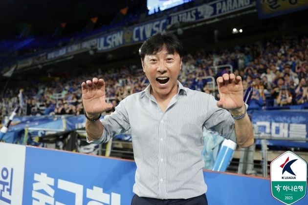 “루빅손 결승골”…신태용, 울산 첫 경기서 1-0 승리 지휘 / 연합뉴스