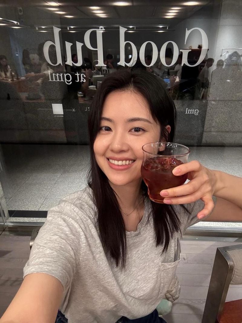 “이렇게 맛있을 줄이야”…서윤아, 맑은 미소→여름 오후의 한 잔 / 배우 서윤아 인스타그램