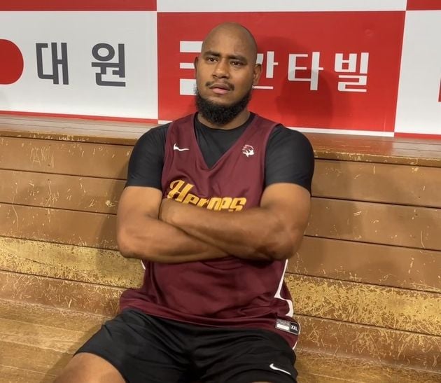 “명품 제구로 땅볼 7개 유도”…메르세데스, 키움 데뷔전 5⅓이닝 2실점 / 연합뉴스