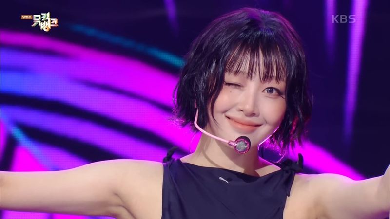 “이브, 퍼포먼스로 증명한 팝스타”…‘Soap’ 무대 화려한 변신→아시아 투어 기대감 / 각음악방송갈무리