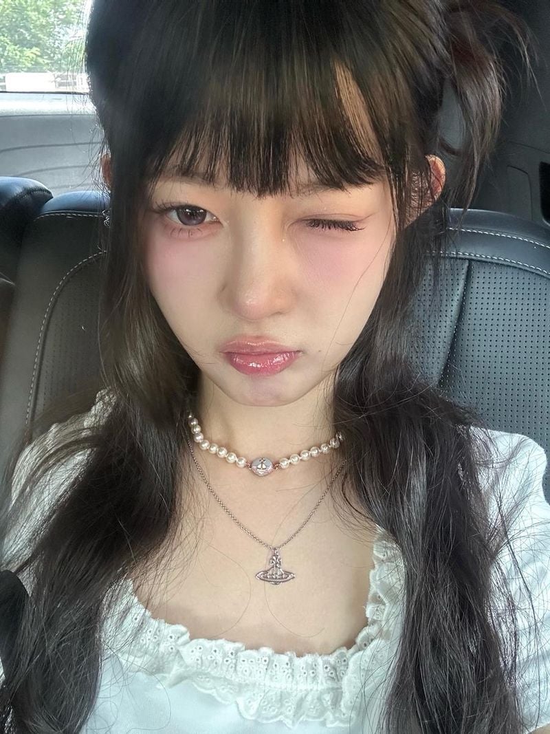 “김하린 아침 윙크 속 미소의 온기”…여름 햇살 품은 청초함→순수함에 모두가 설레다