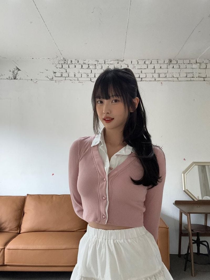 “꼬까옷으로 물든 오후”…고말숙, 햇살처럼 맑은 표정→청초한 변신 / 인플루언서 고말숙 인스타그램