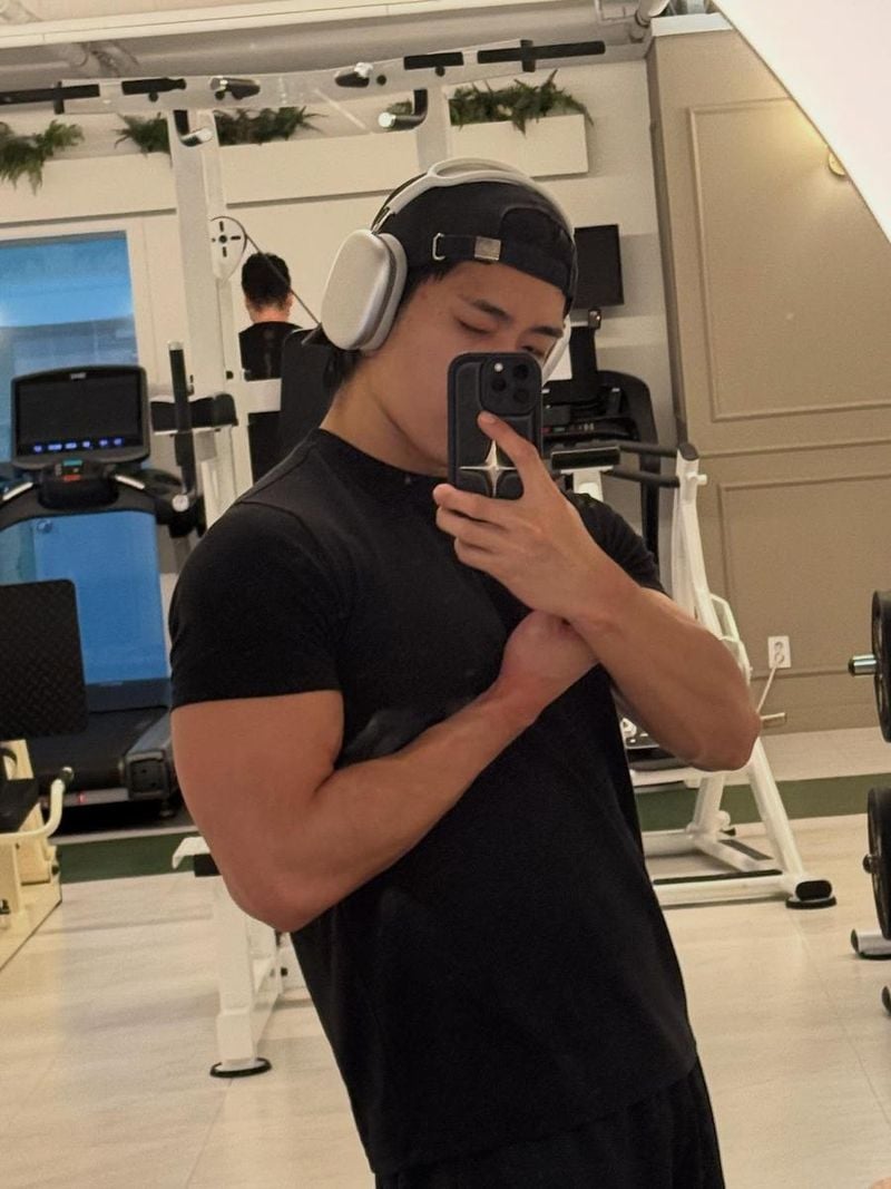 “한낮의 땀방울 속 결심”…와이엇, 여름 운동→강렬 변화 예고 / 그룹 온앤오프 와이엇 인스타그램