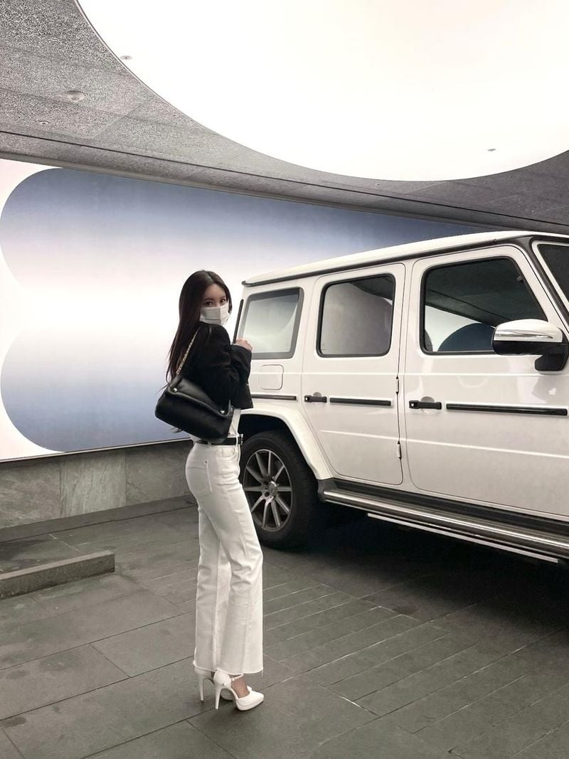 “나를 지키는 순간”…큐리, 고요한 밤 속→자기관리의 존재감 / 걸그룹 티아라 큐리 인스타그램