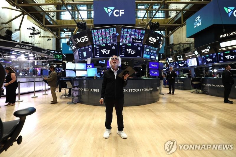 뉴욕증시, CPI 경계에 3대 지수 일제 하락…다우 200포인트↓