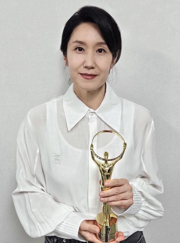 “속초의 겨울, 그녀의 진심”…박미현, ‘속초에서의 겨울’서 여우조연상 영예→세계 영화계 주목 / 새벽엔터테인먼트