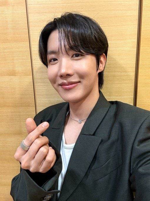 방탄소년단(BTS) 제이홉(j-hope) / 방탄소년단 X