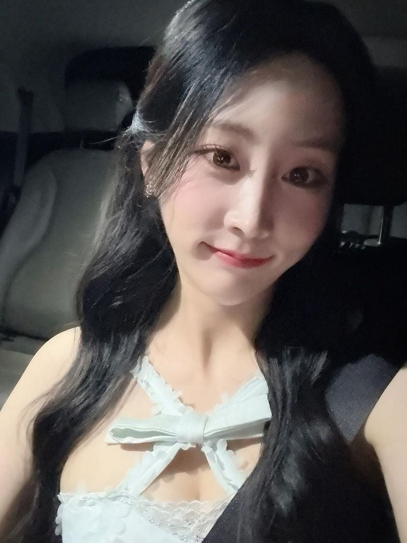 “점심의 온기 닮았죠”…김의영, 산뜻한 미소→설렘 자아낸 한낮 셀카 / 가수 김의영 인스타그램