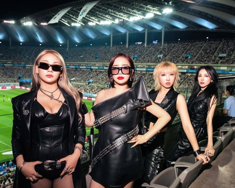2NE1  / 산다라박 인스타그램