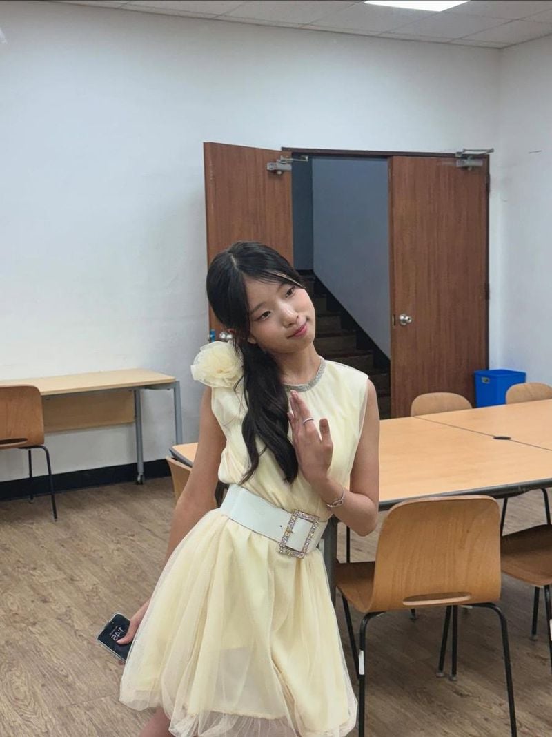 “고마움 가득 퍼졌죠”…빈예서, 햇살빛 무드→청순한 눈빛 반전 / 가수 빈예서 인스타그램