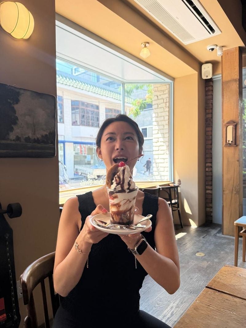 “나는 항상 굶주려있다”…한그루, 해사한 미소로 오후를 물들이다 / 배우 한그루 인스타그램