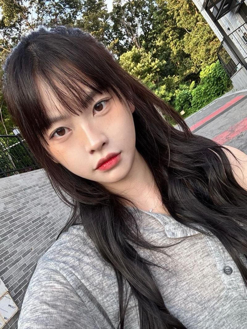 “산들산들 불어온 여름 오후”…고말숙, 담담한 시선→청량함 가득 자화상 / 인플루언서 고말숙 인스타그램