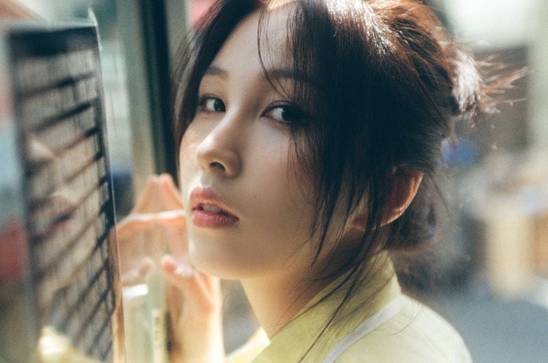 “권진아의 여름 연서”…‘화이트 와인’으로 짜릿한 설렘→팬미팅 기대감 / 어나더