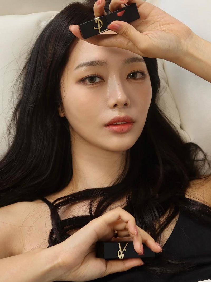 “섬세함과 대담함 사이”…조서연, 여름 끝자락→강렬함 물든 미모 / 아나운서 조서연 인스타그램