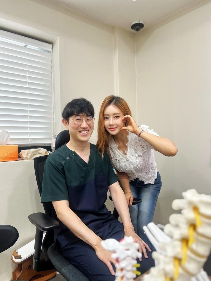 “건강 챙기는 날”…서인아, 밝은 미소로 병원투어→여름 한낮의 회복 인증 / 가수 서인아 인스타그램