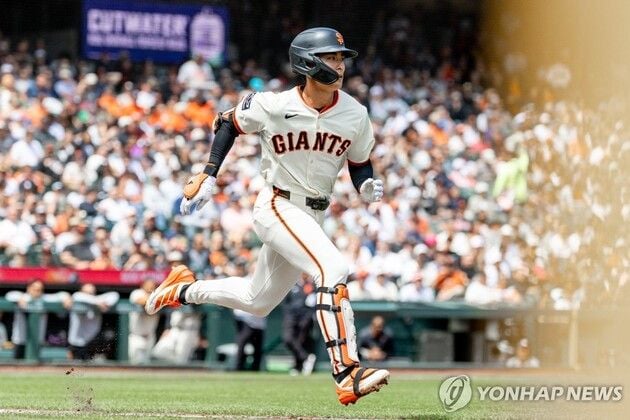 “시즌 10번째 3루타”…이정후, 샌프란시스코 5연패 속 분전 / 연합뉴스