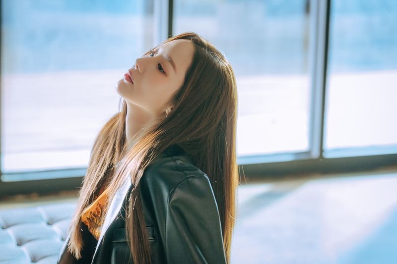 “치명적 카리스마 폭발”…박민영, ‘컨피던스맨KR’ 천재 사기꾼 리더로 강렬 등장→이목 집중