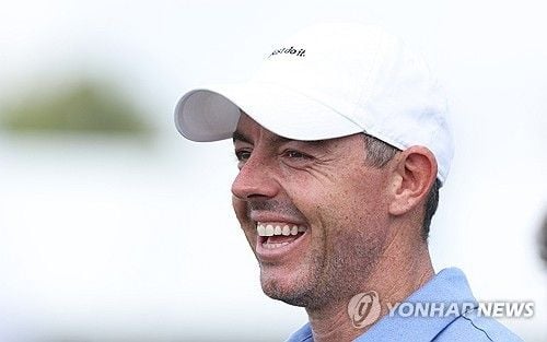 “단장 겸 선수 제안 고사”…매킬로이, 라이더컵 입장 밝혀 / 연합뉴스