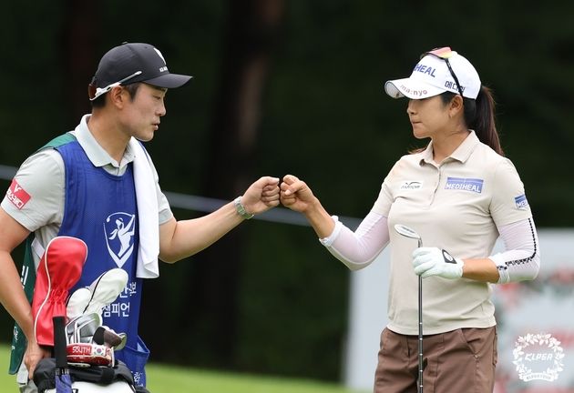 “장타 실력 뽐내며 2언더파”…김아림, KLPGA 메디힐·한국일보 챔피언십 첫날 선전 / 연합뉴스