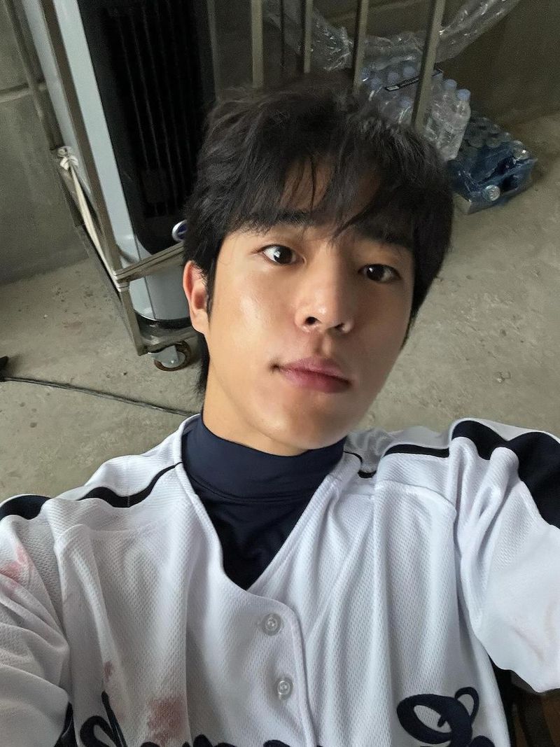 “강령: 귀신놀이 내일 용산에서 만나요”…이찬형, 여름 저녁→꾸밈없는 성장의 시선 / 배우 이찬형 인스타그램