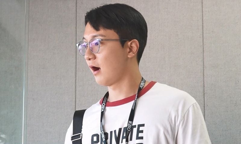 “입술 깨물던 떨림”…고강용, ‘나 혼자 산다’서 생애 첫 야구 중계→선배 김나진에 긴장감 고조