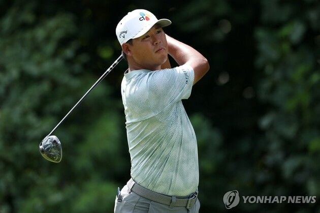 “후반 연속 버디·이븐파 유지”…김시우, PGA PO 2차전 공동 22위 / 연합뉴스
