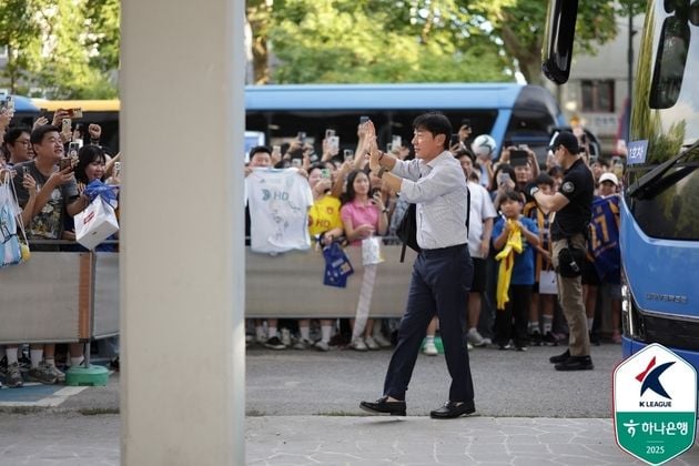 “퍼펙트 대진 확정”…신태용, 울산 ACL 엘리트 조 추첨 결과에 만족 / 연합뉴스