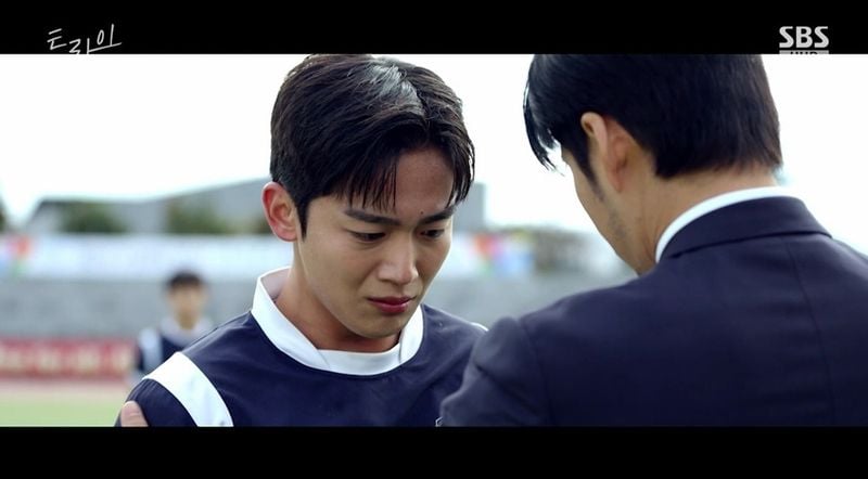 “김요한, 무릎 꿇은 리더”…‘트라이’서 럭비부 구한 믿음의 순간→청춘 울렸다 / SBS