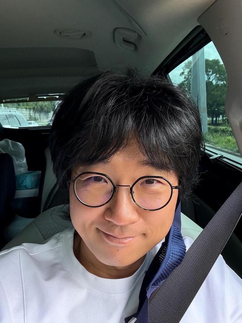 “봤어! 그니 너 아니고 하늘 말야”…박창근, 오후의 여유→미소 가득 셀카 / 가수 박창근 인스타그램