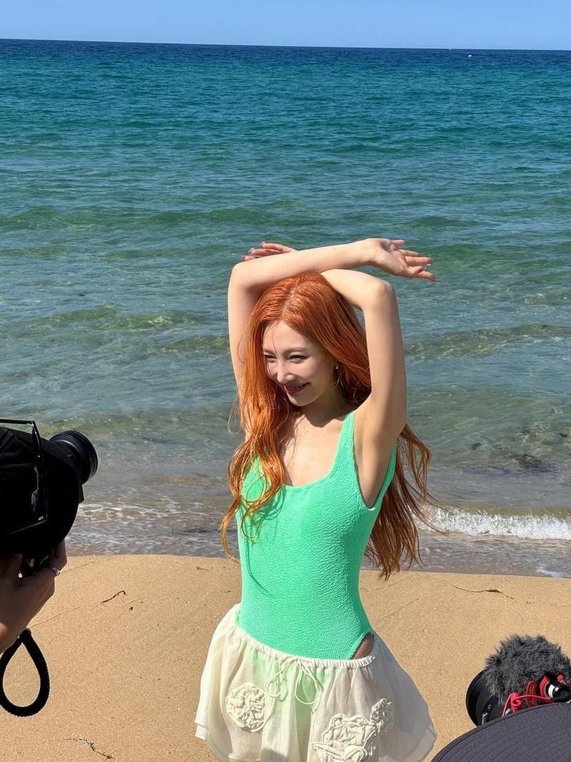 “Love Splash”…조이, 푸른 바다 앞 여름→경쾌한 존재감 / 걸그룹 레드벨벳 조이 박수영 인스타그램