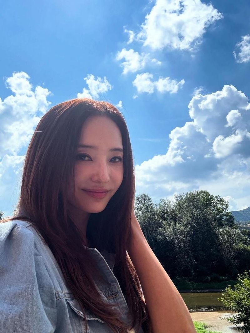 “Wow”…한채영, 나른한 여름 오후→청명한 미소 / 배우 한채영 인스타그램