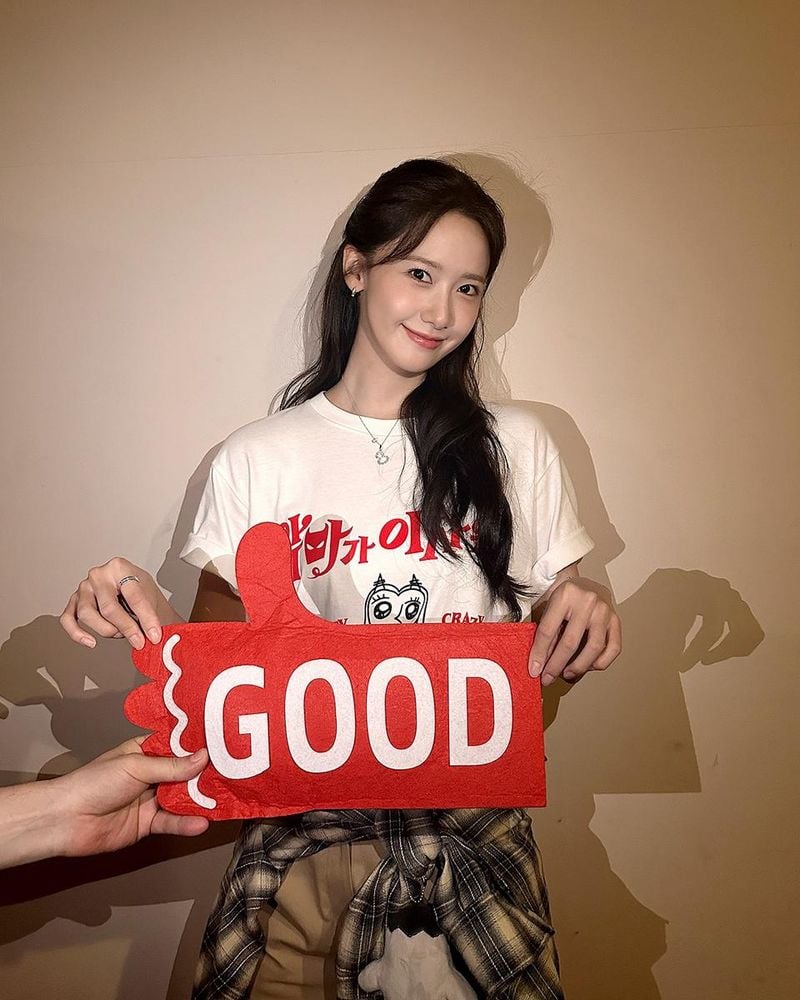 “오늘 무대인사 마친 선지와”…임윤아, 환한 미소→긍정 에너지 확산 / 소녀시대 임윤아 인스타그램