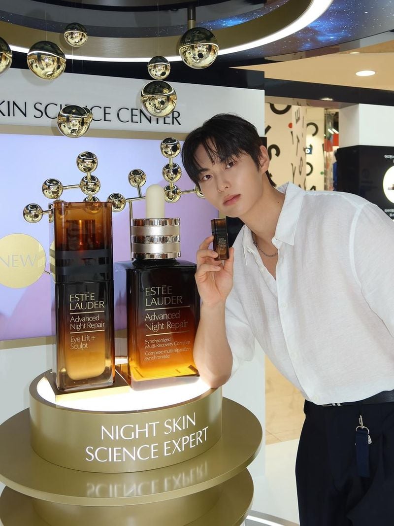 “환한 조명 아래 자연스럽게”…김광태, 여름 밤 분위기→차분한 남성미 각인 / 환승연애3 출연자 모델 김광태 인스타그램