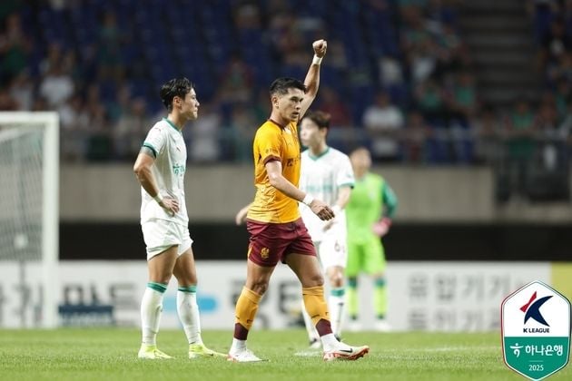“헤이스 멀티골 작렬”…광주, 대전 2-0 완파로 5경기 만에 승리 / 연합뉴스