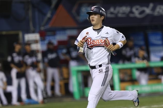 “8회 역전 2타점 안타”…조수행, 두산 4연승 견인하며 결승타 / 연합뉴스