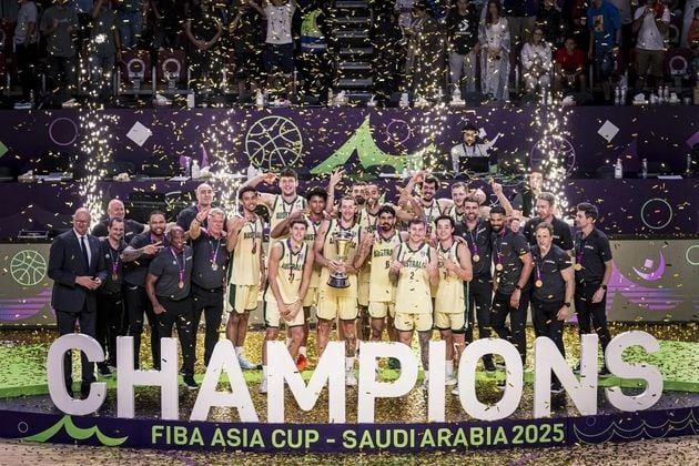 “쿡스 30점 힘”…호주, 중국 제압 FIBA 아시아컵 3연속 우승 / 연합뉴스
