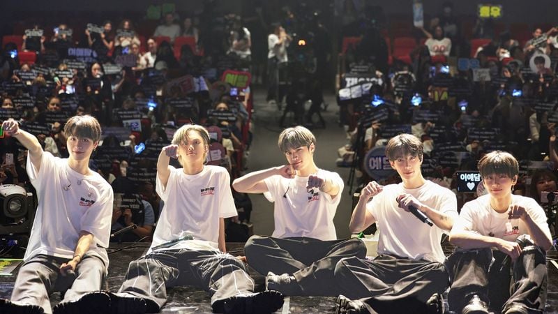 “합(合)으로 완성한 밤”…ONE PACT, ‘ONE FACT’로 첫 국내 콘서트→팬과 뜨겁게 호흡 / 아르마다이엔티