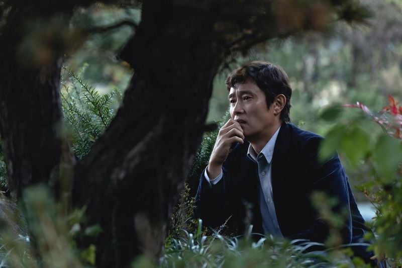 “시간 속 한 장면처럼”…이병헌, 숲길 감성→고요한 성찰 / 배우 이병헌 인스타그램