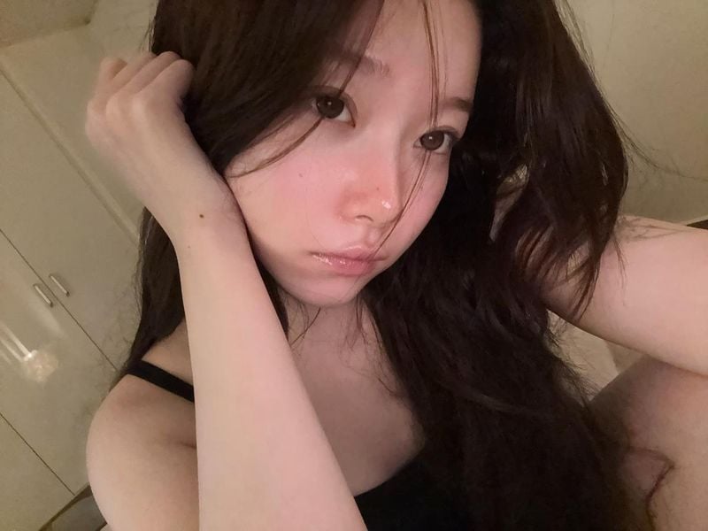 “달빛처럼 번진 내면의 여운”…츠키, 조용한 밤→고요한 깊이 전해 / 걸그룹 빌리 츠키 인스타그램