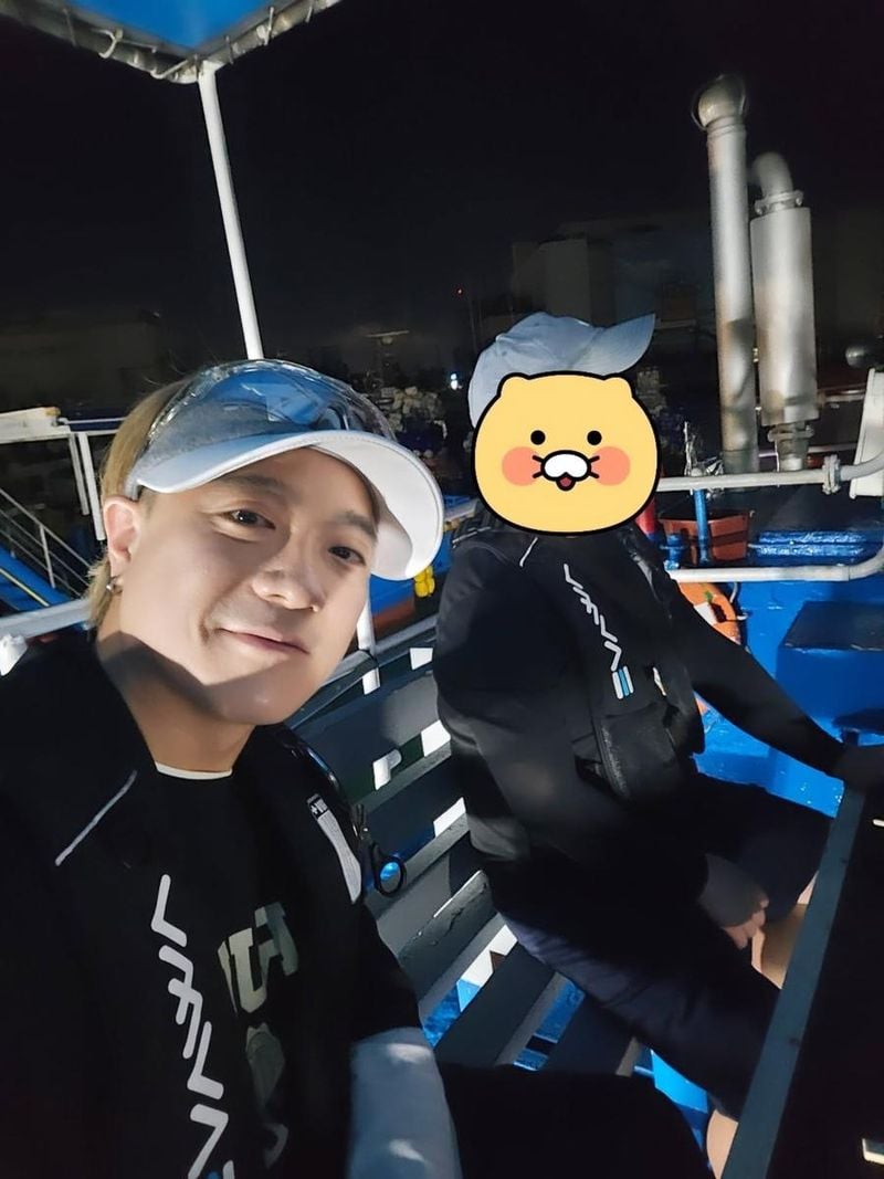 “아침바다 향한 미소”…아웃사이더, 여름 새벽→청량 감성 선사 / 래퍼 아웃사이더 인스타그램