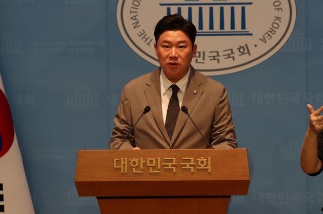 “비리 제보센터 2기 출범”…진종오 의원, 체육·문화계 부정 근절 선언 / 연합뉴스