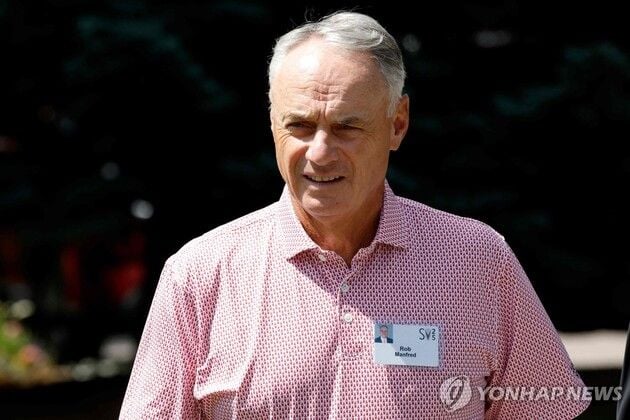 “리그 재편 시사”…맨프레드, MLB 지역별 콘퍼런스·팀 확대 언급 / 연합뉴스