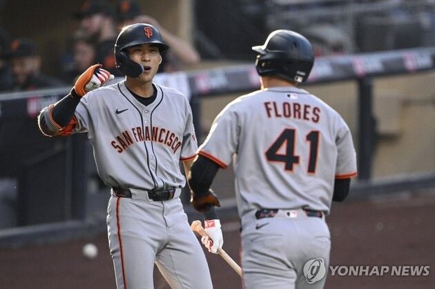 “7경기 연속 안타”…이정후, 샌디에이고전 4타수 1안타 시즌 타율 0.260 / 연합뉴스