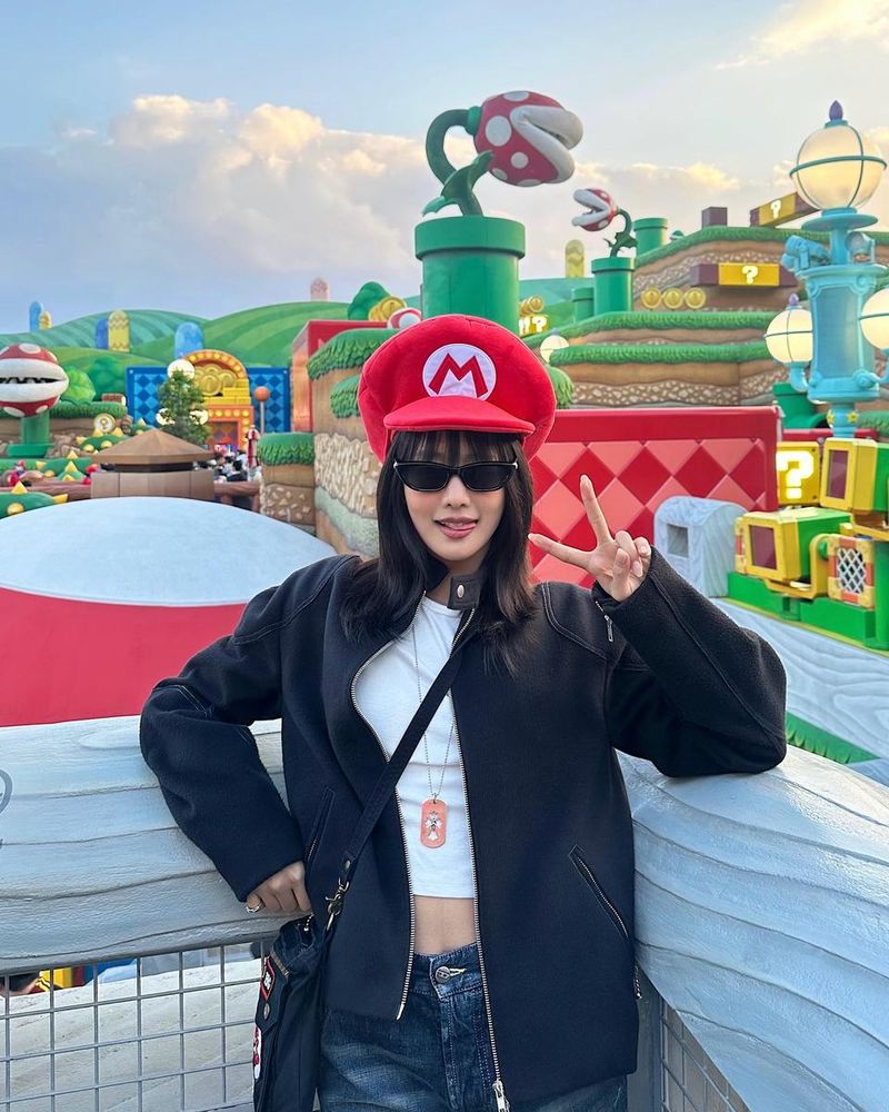 “Super Minrio”…민니, 동화 같은 휴식→마리오 월드로 순간 이동 / 걸그룹 아이들 민니 인스타그램