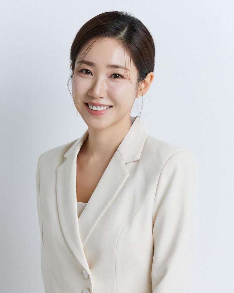 “새로운 도전 앞에서”…최희, 큐브엔터테인먼트와 손잡고 방송 활약 기대감↑ / 큐브엔터테인먼트