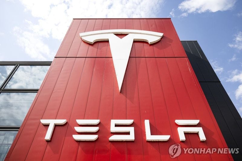 테슬라, 일본서 AI 자율주행 도입…안전성 검증 과제 부각